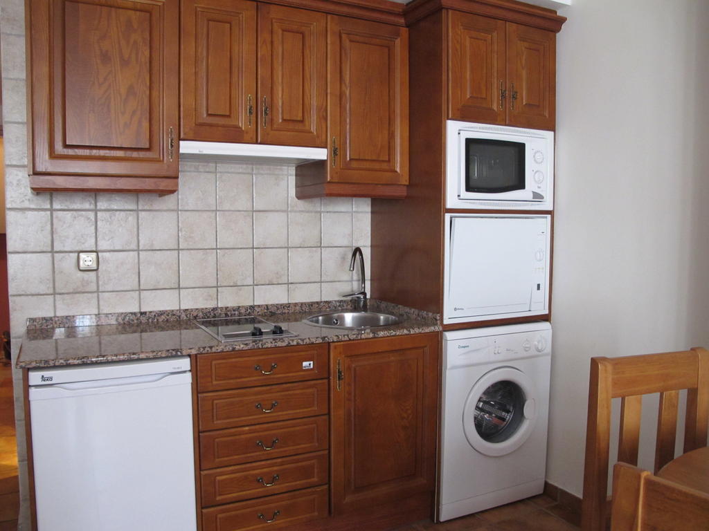 Apartamentos Casa Espanol โบรโต ภายนอก รูปภาพ