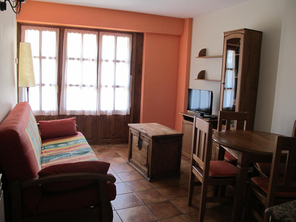 Apartamentos Casa Espanol โบรโต ภายนอก รูปภาพ